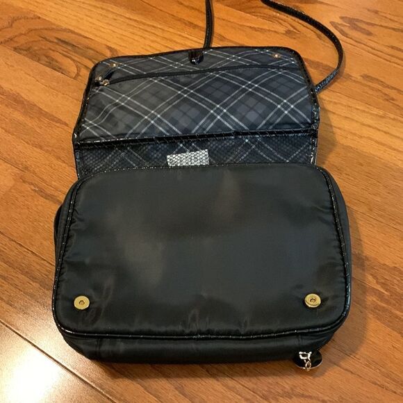 OPI Travel storage bag for hygiene and or jewelry items - Picture 6 of 9